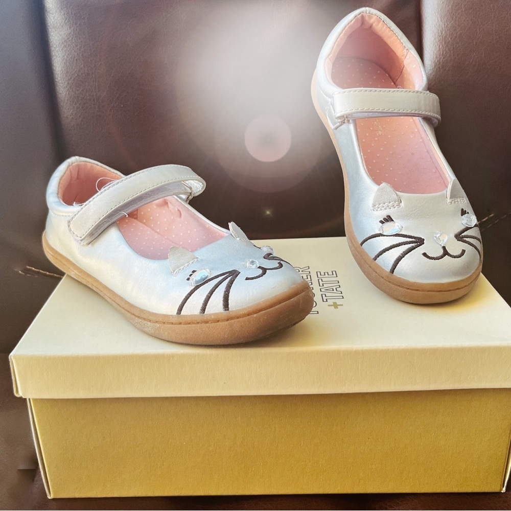 Girl’s flat Tucker and Tate shoes